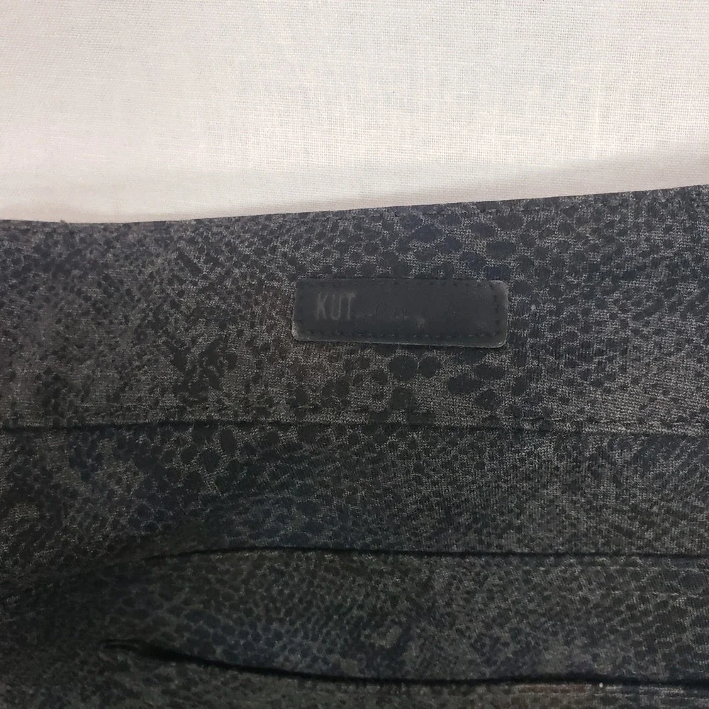 KUT from the Kloth Women Snakeskin Print Pants Size 12 Black Grey KP438MA4 - Picture 9 of 13